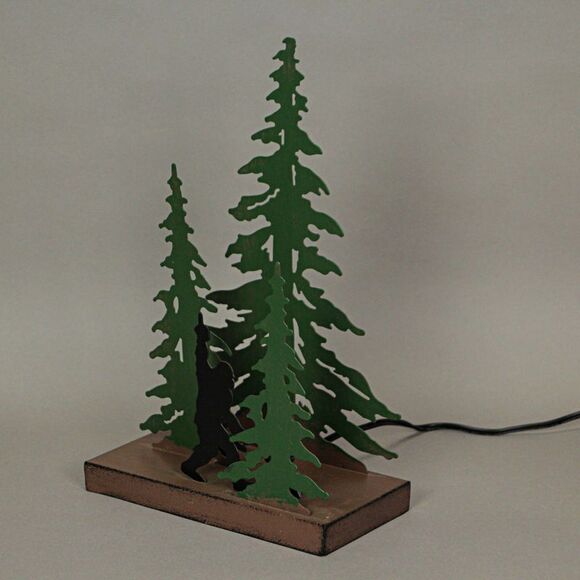Rustic Metal Rude Bigfoot In Forest Accent Lamp Decorative Sasquatch Home Decor - Picture 9 of 10